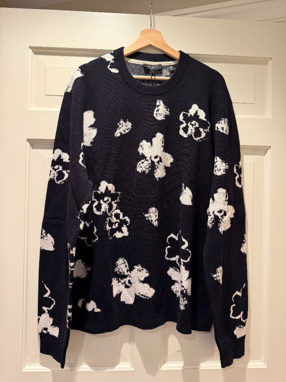 NWT - Ted Baker London Sandsen Flower Graphic Sweater - XL